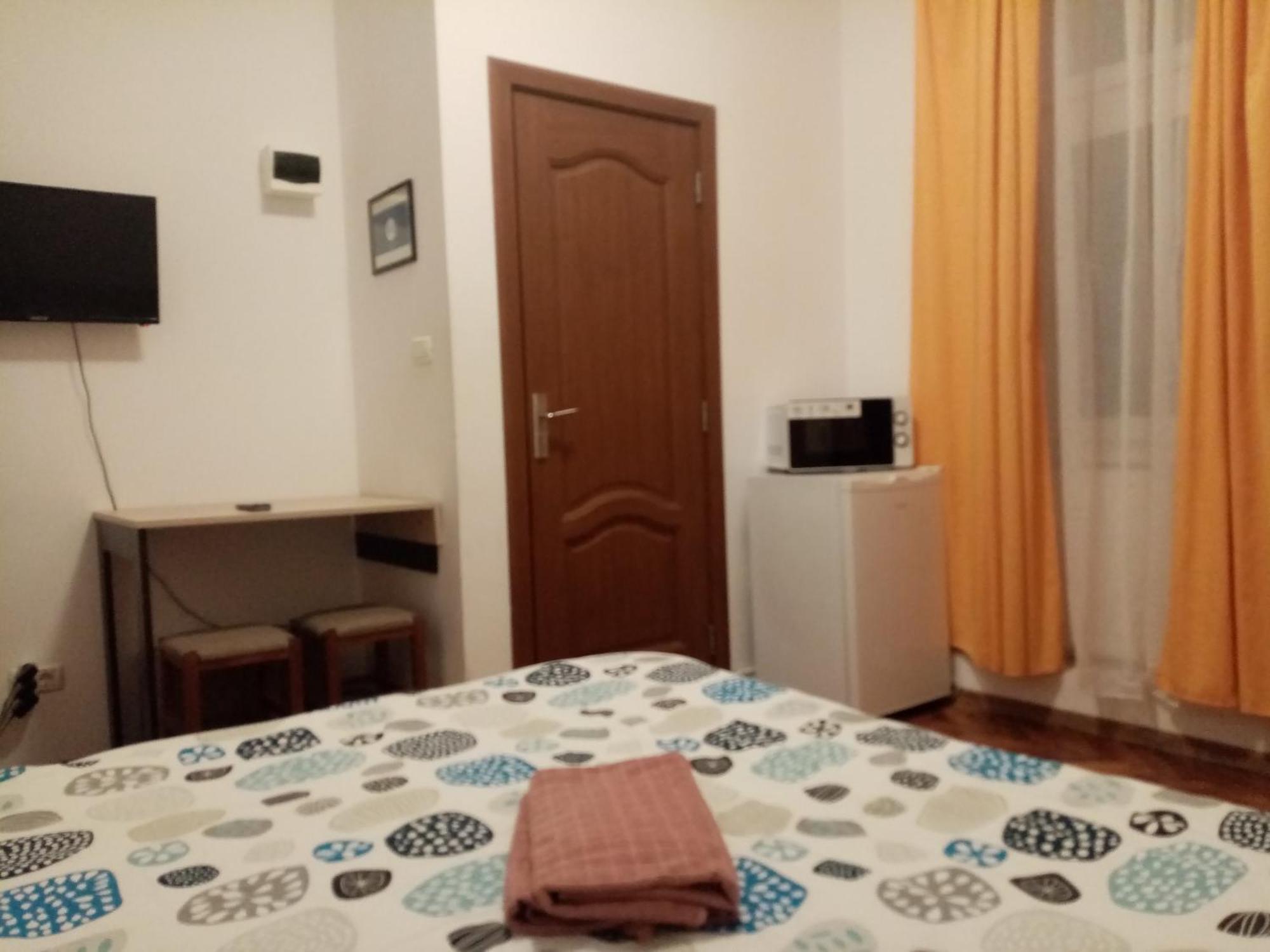 Central Studio In Historic Center Braşov Extérieur photo
