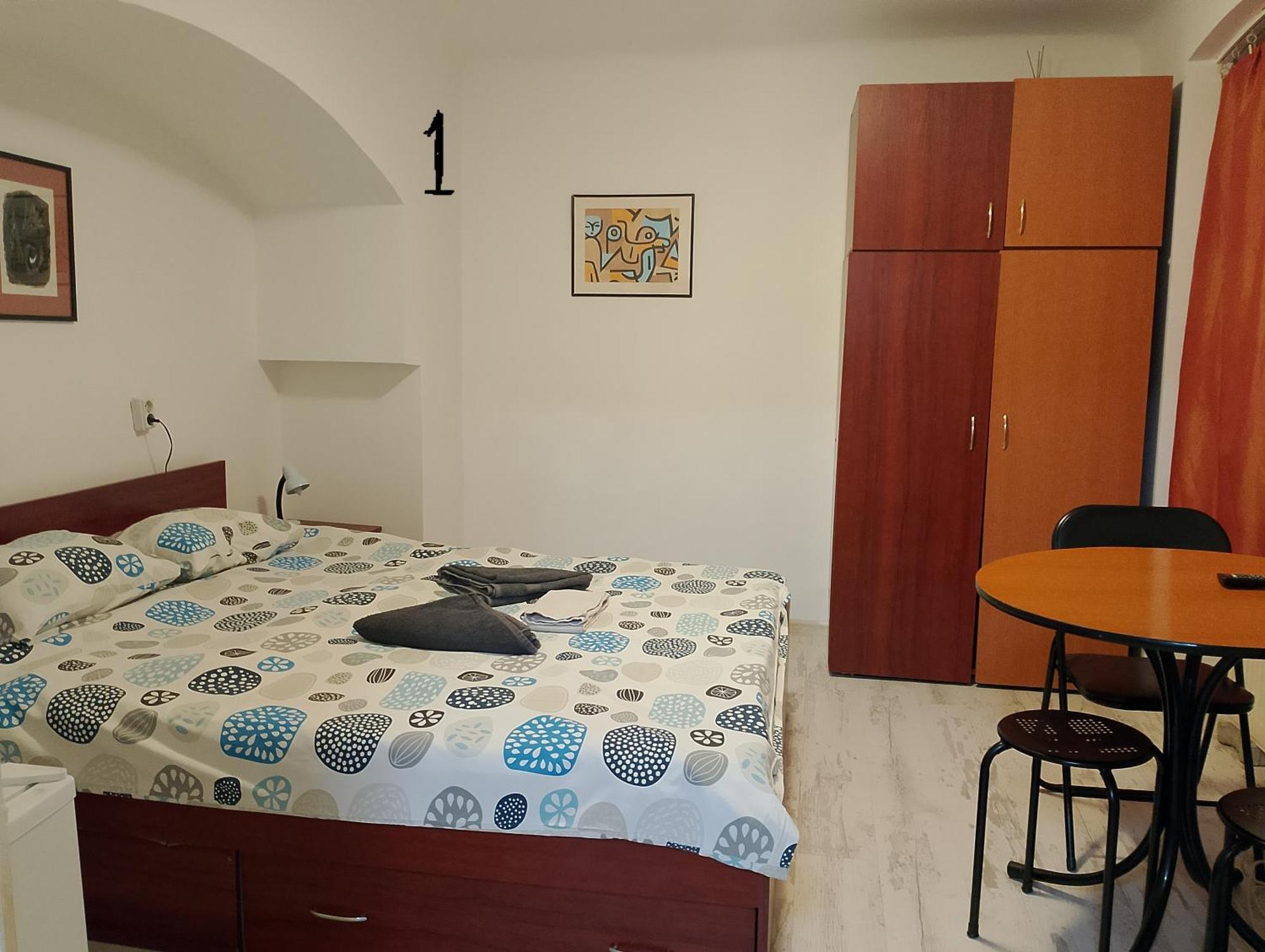 Central Studio In Historic Center Braşov Extérieur photo