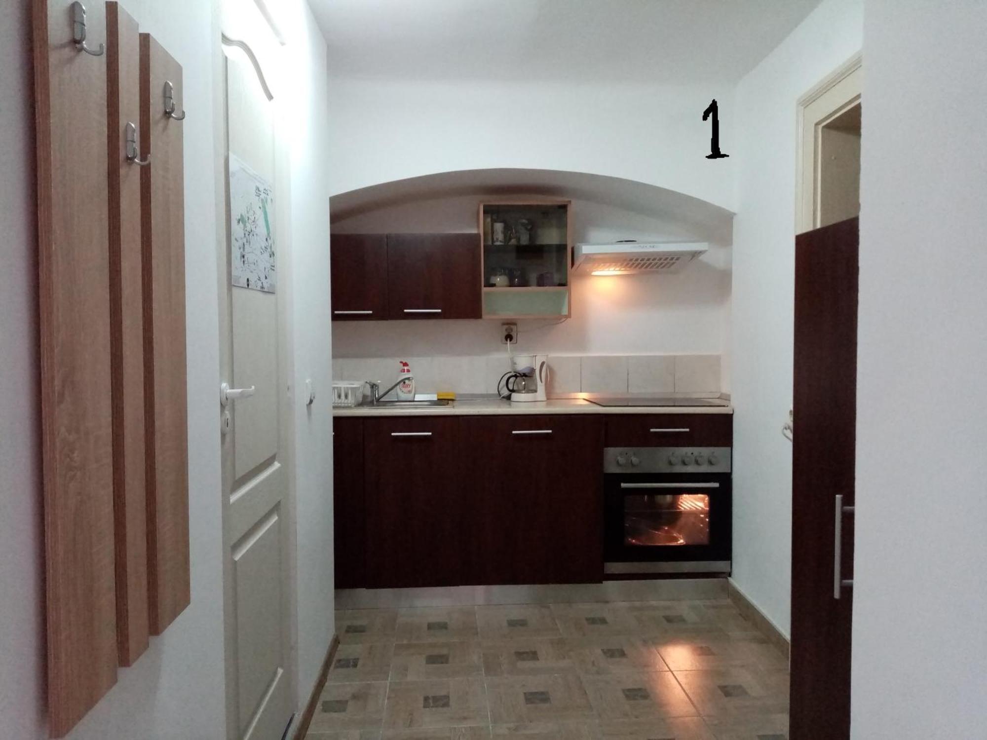 Central Studio In Historic Center Braşov Extérieur photo